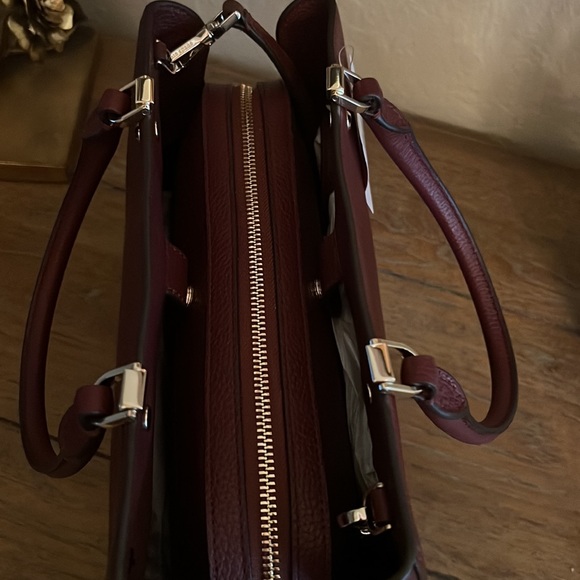 Kate Spade Leila Medium Triple Compartment Satchel Cherrywood brand New - Picture 10 of 16